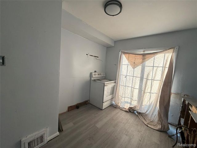 16092 Manning Street, Detroit, MI 48205