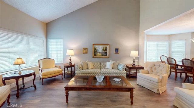 6230 Amigo, Tarzana, CA 91335
