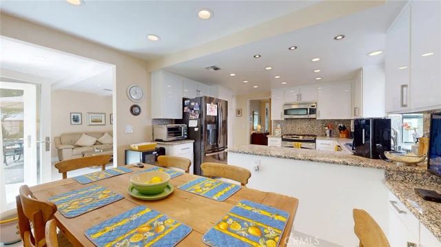 6230 Amigo, Tarzana, CA 91335
