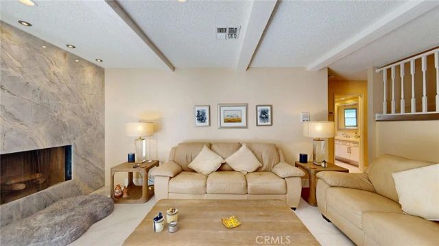 6230 Amigo, Tarzana, CA 91335