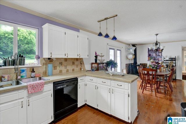 926 4TH WAY, Pleasant Grove, AL 35127