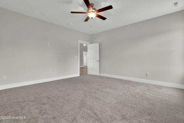 62 Peach Court, Burgaw, NC 28425