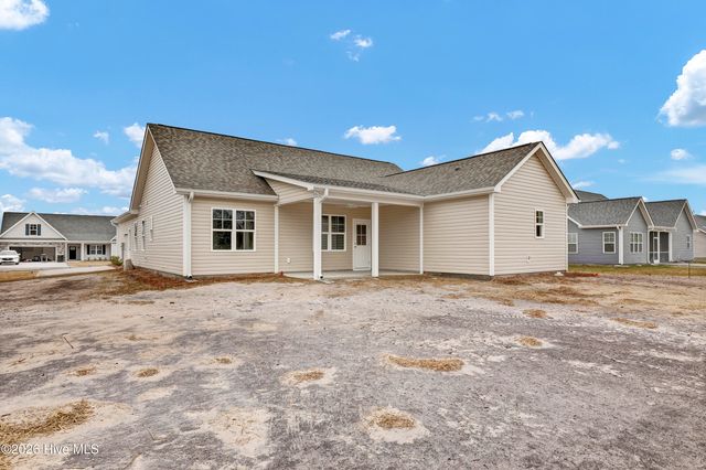 62 Peach Court, Burgaw, NC 28425