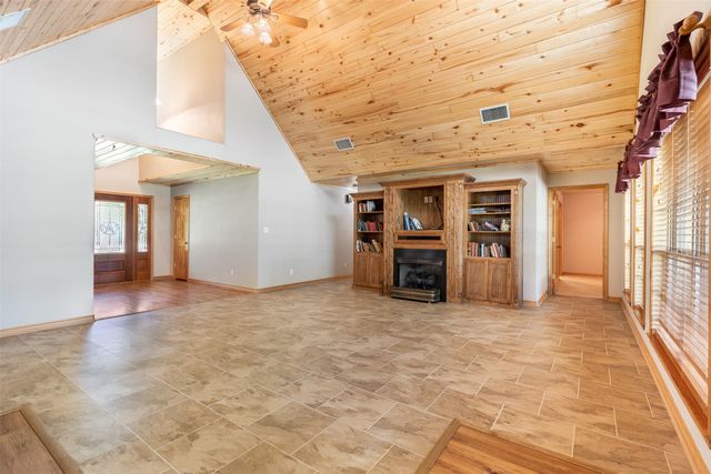 2040 Shannon Road, Denison, TX 75021