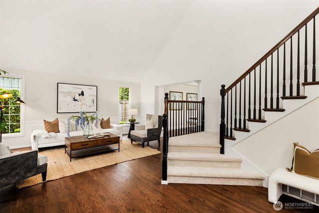 2215 271st Court SE, Sammamish, WA 98075