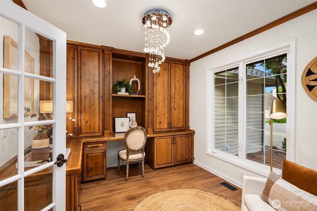 2215 271st Court SE, Sammamish, WA 98075