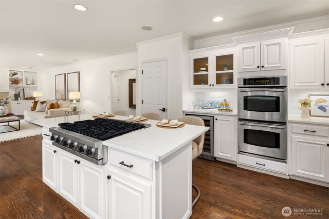 2215 271st Court SE, Sammamish, WA 98075