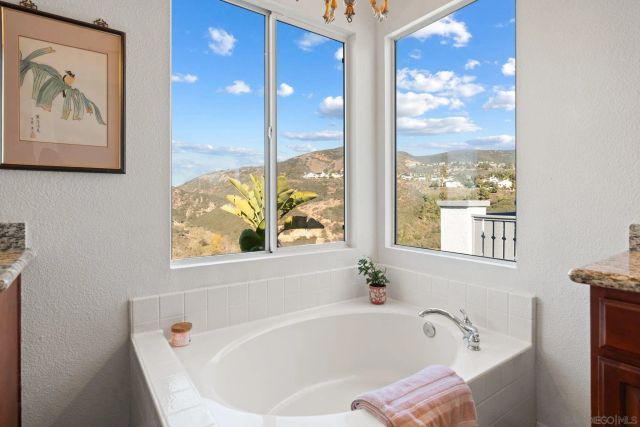 1664 Sagewood Way, San Marcos, CA 92078