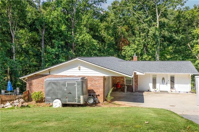 5934 Dolvin Lane, Buford, GA 30518