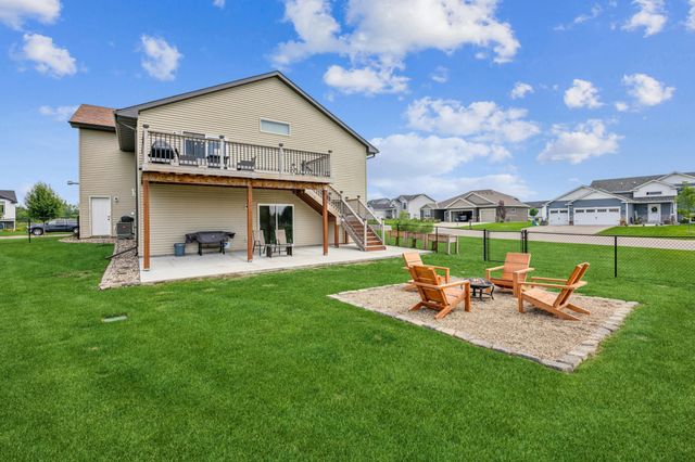 7880 Gunner Drive, Clear Lake, MN 55319