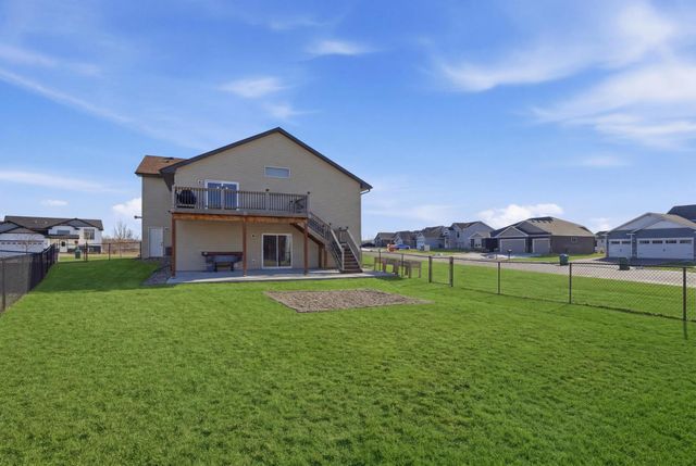 7880 Gunner Drive, Clear Lake, MN 55319