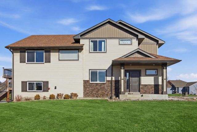 7880 Gunner Drive, Clear Lake, MN 55319