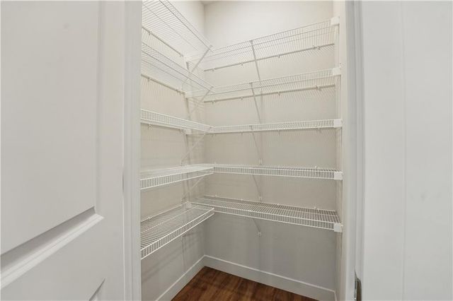 12407 S Acacia Drive, Lee's Summit, MO 64086