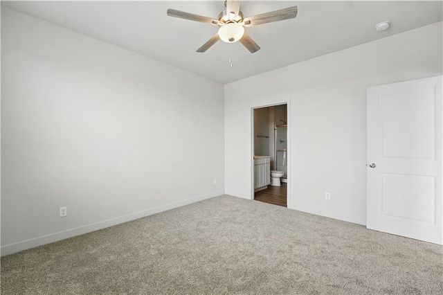 12407 S Acacia Drive, Lee's Summit, MO 64086