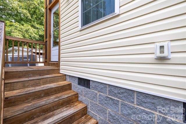 192 Roberts Ridge Road, Mount Gilead, NC 27306