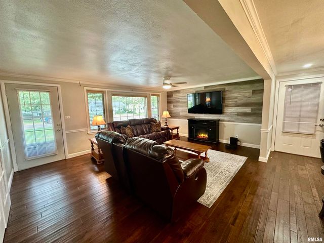 118 TURNRON Place, East Peoria, IL 61611
