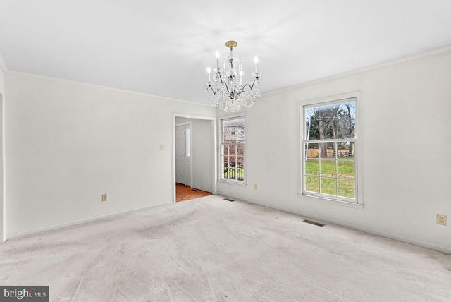 3709 HOWSEN AVE, Fairfax, VA 22030