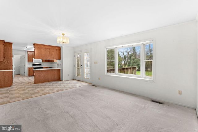 3709 HOWSEN AVE, Fairfax, VA 22030