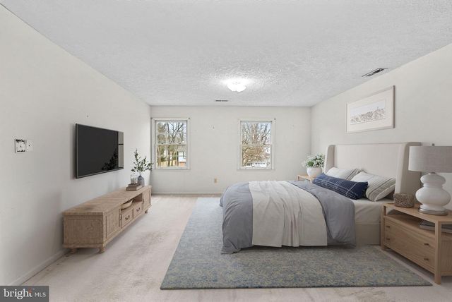 3709 HOWSEN AVE, Fairfax, VA 22030