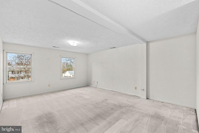 3709 HOWSEN AVE, Fairfax, VA 22030