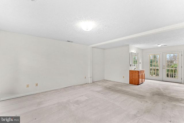 3709 HOWSEN AVE, Fairfax, VA 22030