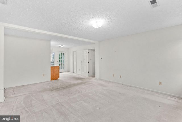 3709 HOWSEN AVE, Fairfax, VA 22030