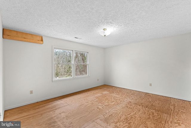 3709 HOWSEN AVE, Fairfax, VA 22030