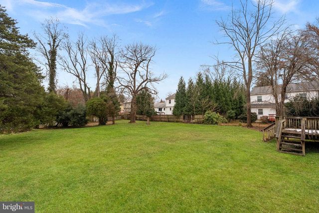 3709 HOWSEN AVE, Fairfax, VA 22030