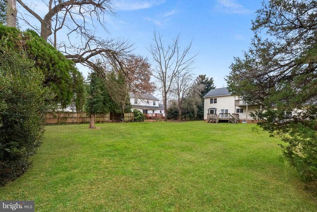 3709 HOWSEN AVE, Fairfax, VA 22030