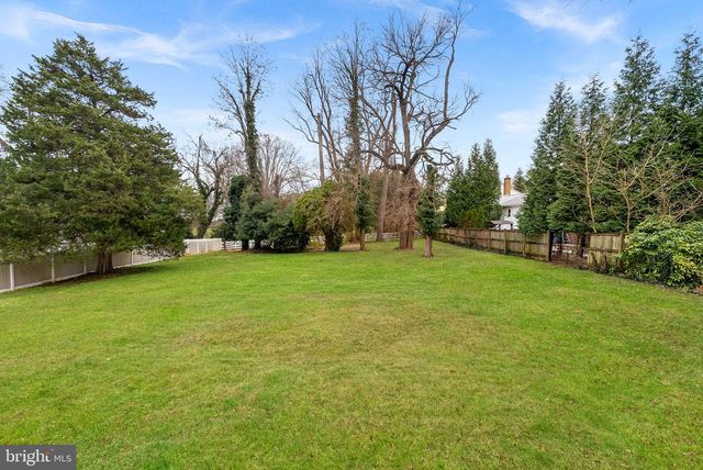 3709 HOWSEN AVE, Fairfax, VA 22030