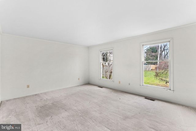 3709 HOWSEN AVE, Fairfax, VA 22030