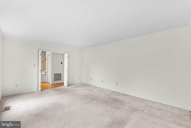 3709 HOWSEN AVE, Fairfax, VA 22030