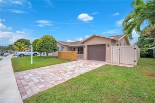 22599 SW 65th Ave, Boca Raton, FL 33428