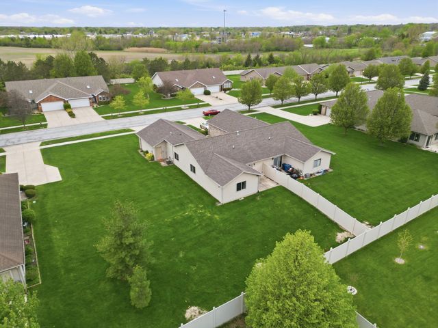 9831 Hart Street, St. John, IN 46373