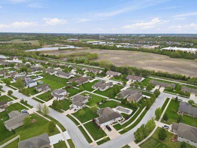 9831 Hart Street, St. John, IN 46373