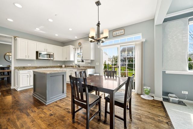 12221 Sinnett Street, Huntley, IL 60142