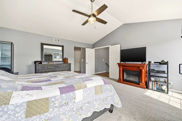 12221 Sinnett Street, Huntley, IL 60142