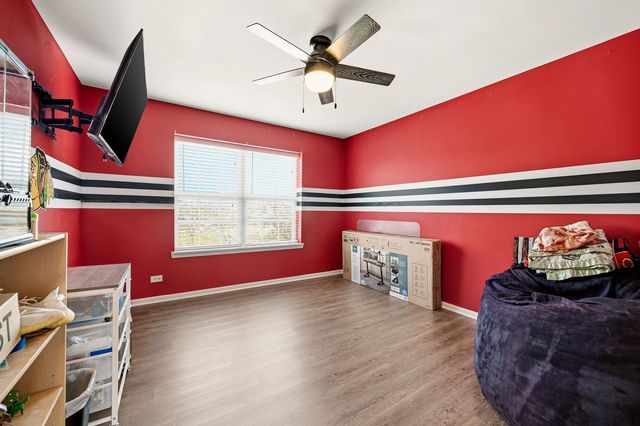 12221 Sinnett Street, Huntley, IL 60142