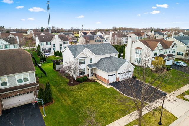 12221 Sinnett Street, Huntley, IL 60142