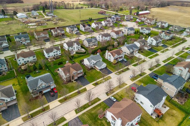 12221 Sinnett Street, Huntley, IL 60142