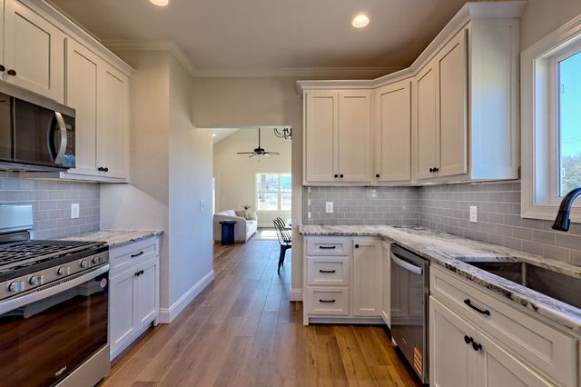 35 Mctyeire Drive, Young Harris, GA 30582