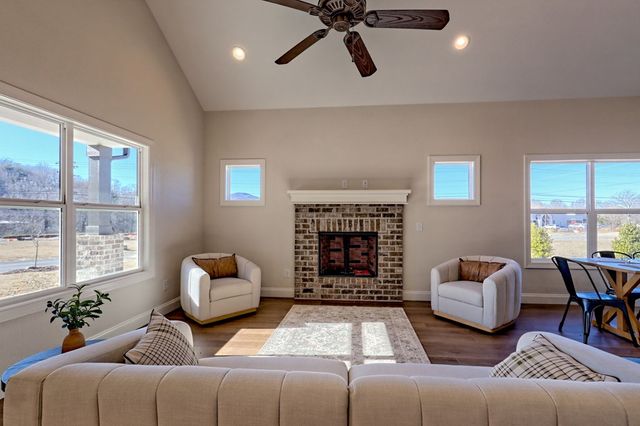 35 Mctyeire Drive, Young Harris, GA 30582