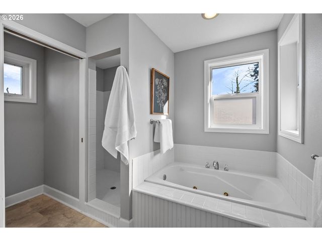 13120 Sw RITA Dr, Beaverton, OR 97005