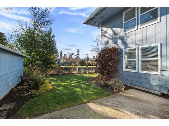13120 Sw RITA Dr, Beaverton, OR 97005