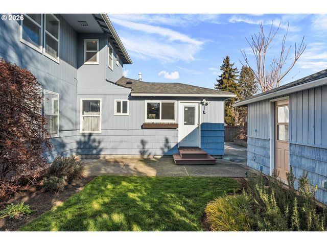 13120 Sw RITA Dr, Beaverton, OR 97005