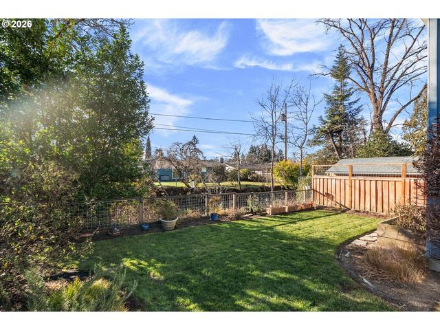 13120 Sw RITA Dr, Beaverton, OR 97005