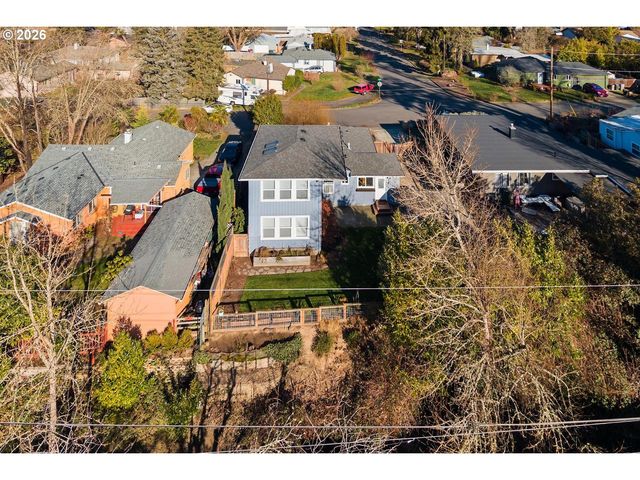 13120 Sw RITA Dr, Beaverton, OR 97005