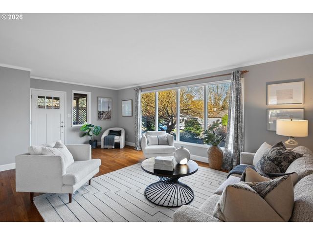 13120 Sw RITA Dr, Beaverton, OR 97005