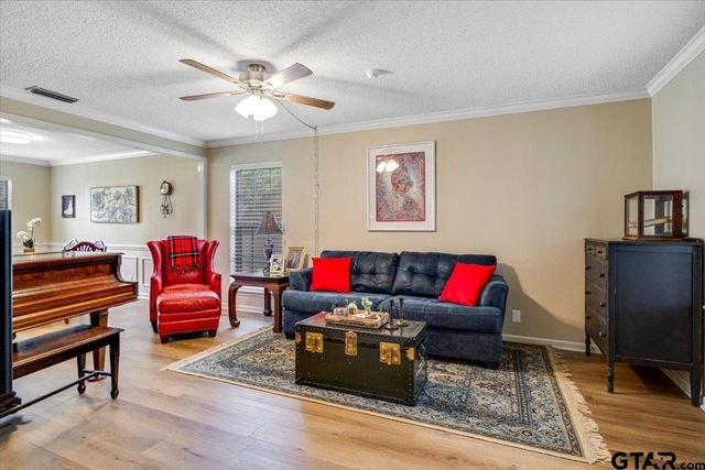 2733 Rockbridge Road, Tyler, TX 75701