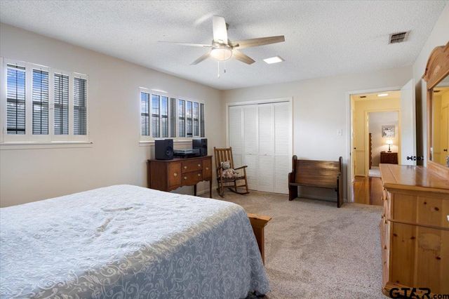 2733 Rockbridge Road, Tyler, TX 75701